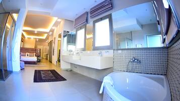 Executive Suite with Balcony