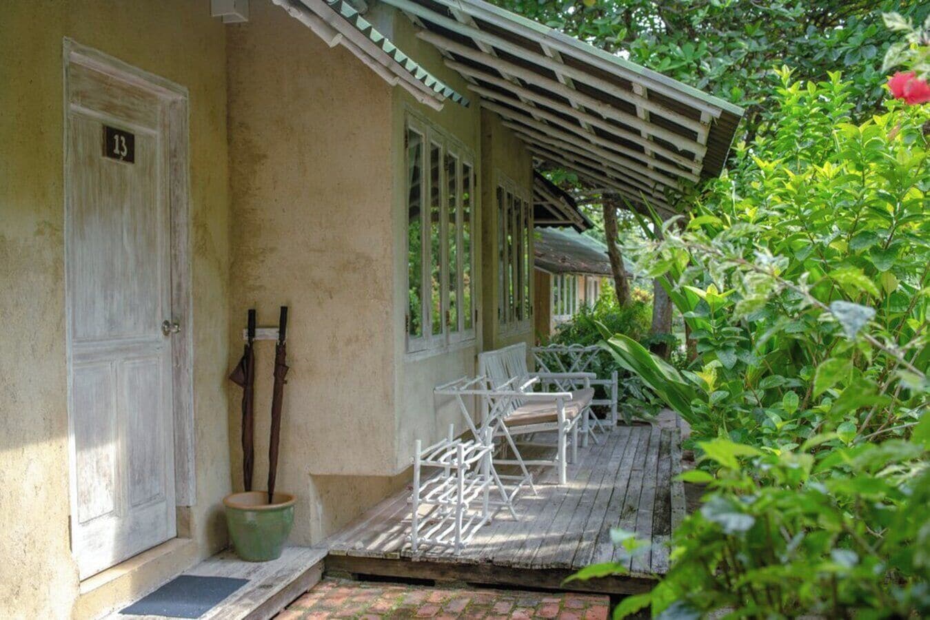 deluxe double room | 1 bedroom, minibar, in-room safe, cots/infant beds