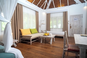 Villa, vue sur l’océan | 1 chambre, minibar, coffre-fort, lit de bébé (supplément)