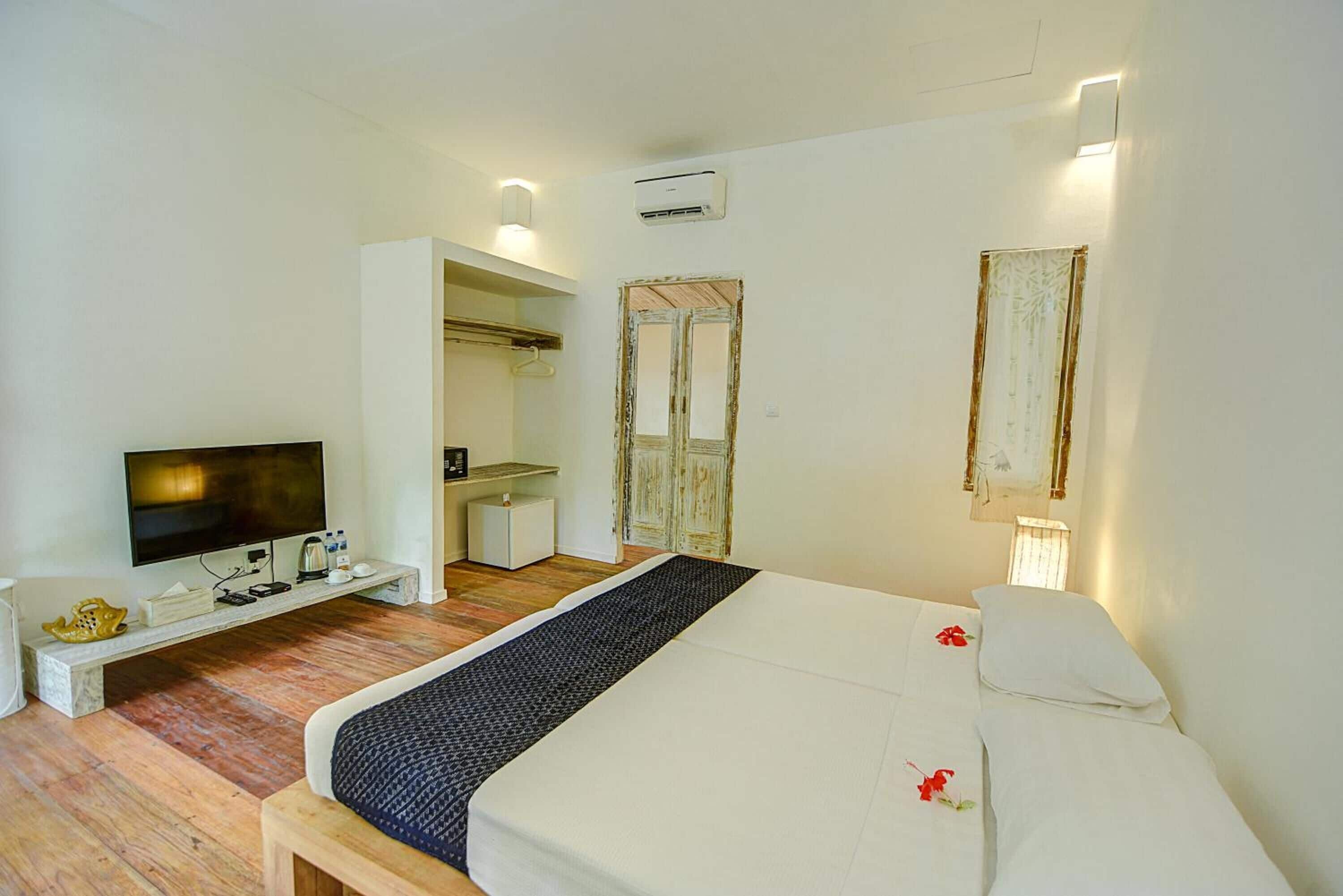 1 bedroom, minibar, in-room safe, cots/infant beds