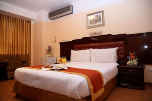 더블룸, 퀸사이즈침대 1개, 전용 욕실 | 미니바, 객실 내 금고, 무료 WiFi