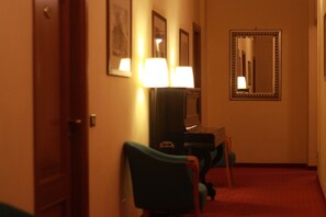 Hallway - Hotel Portici (Vicoforte)
