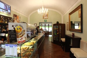 Interior - Hotel Portici (Vicoforte)