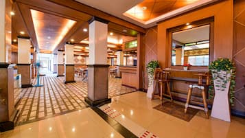 Breakfast served, Thai cuisine