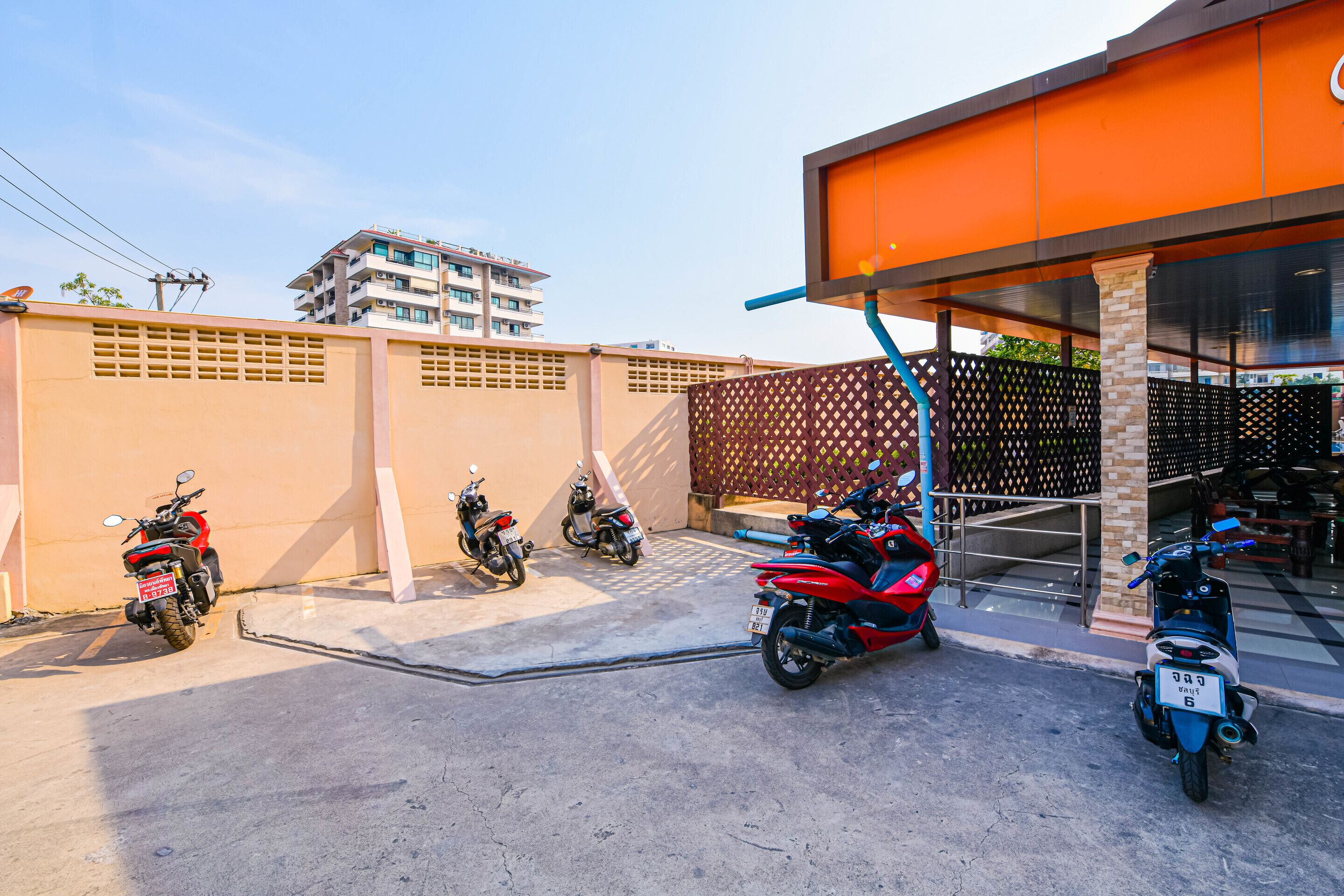 Photo - AA Pattaya Ville