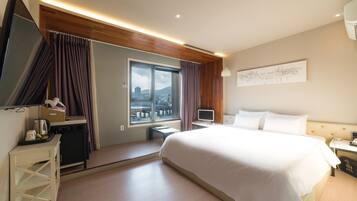 Habitación Premium (Bridge View) | Escritorio, cortinas opacas, sistema de insonorización y wifi gratis