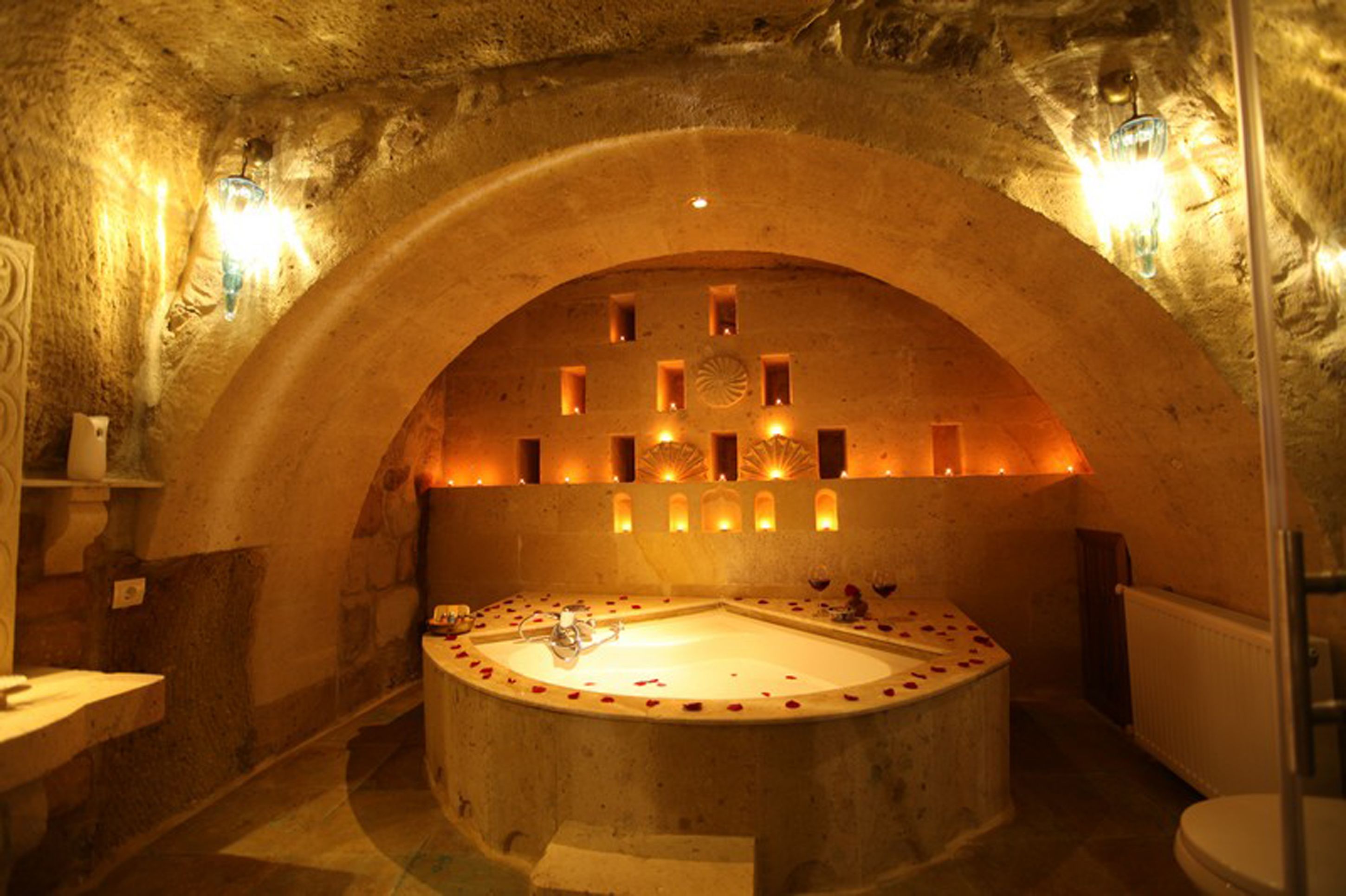 pakize hanim honeymoon suite | premium bedding, minibar, desk, free wifi