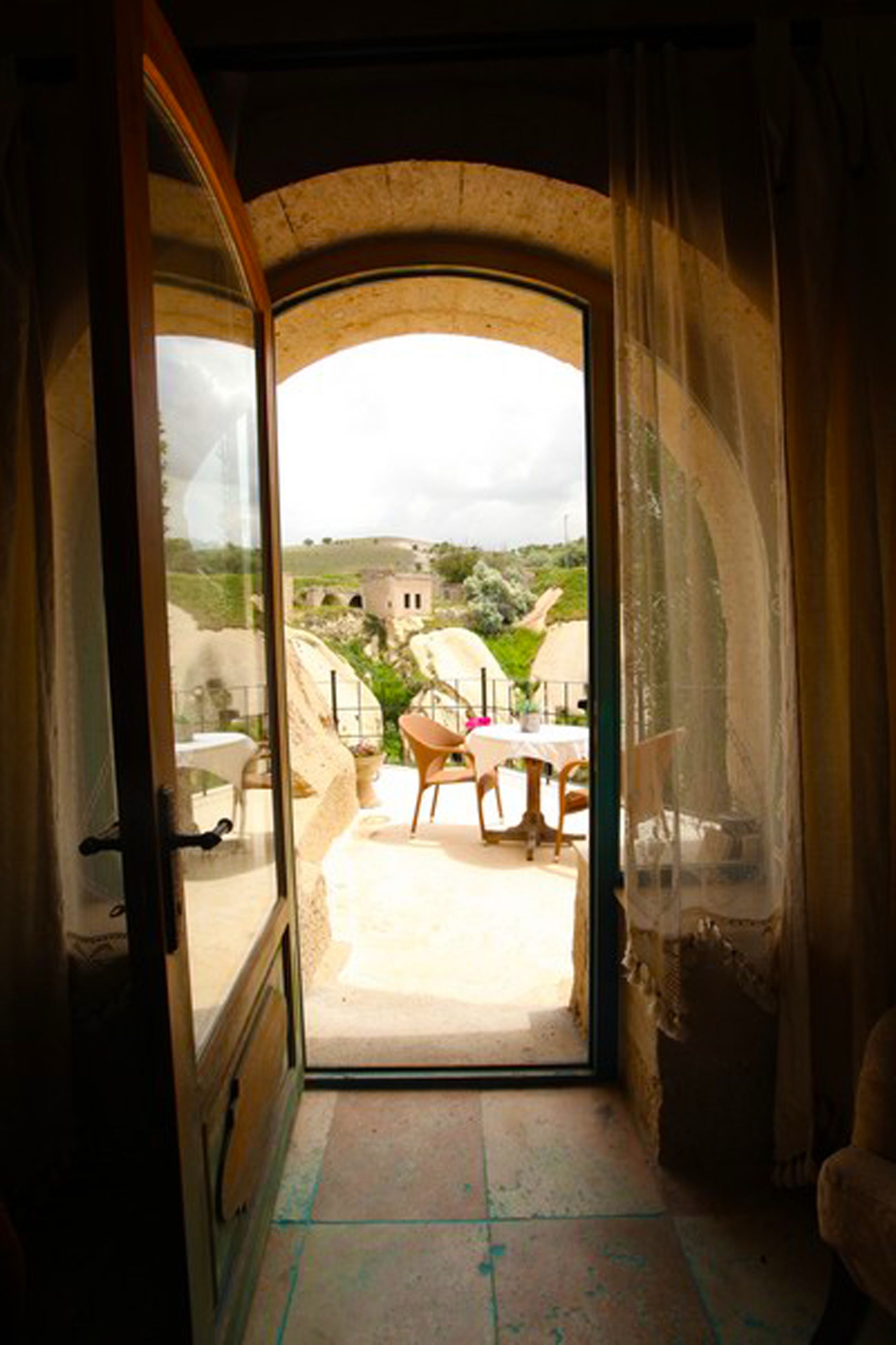 iris hanim junior suite | premium bedding, minibar, desk, free wifi