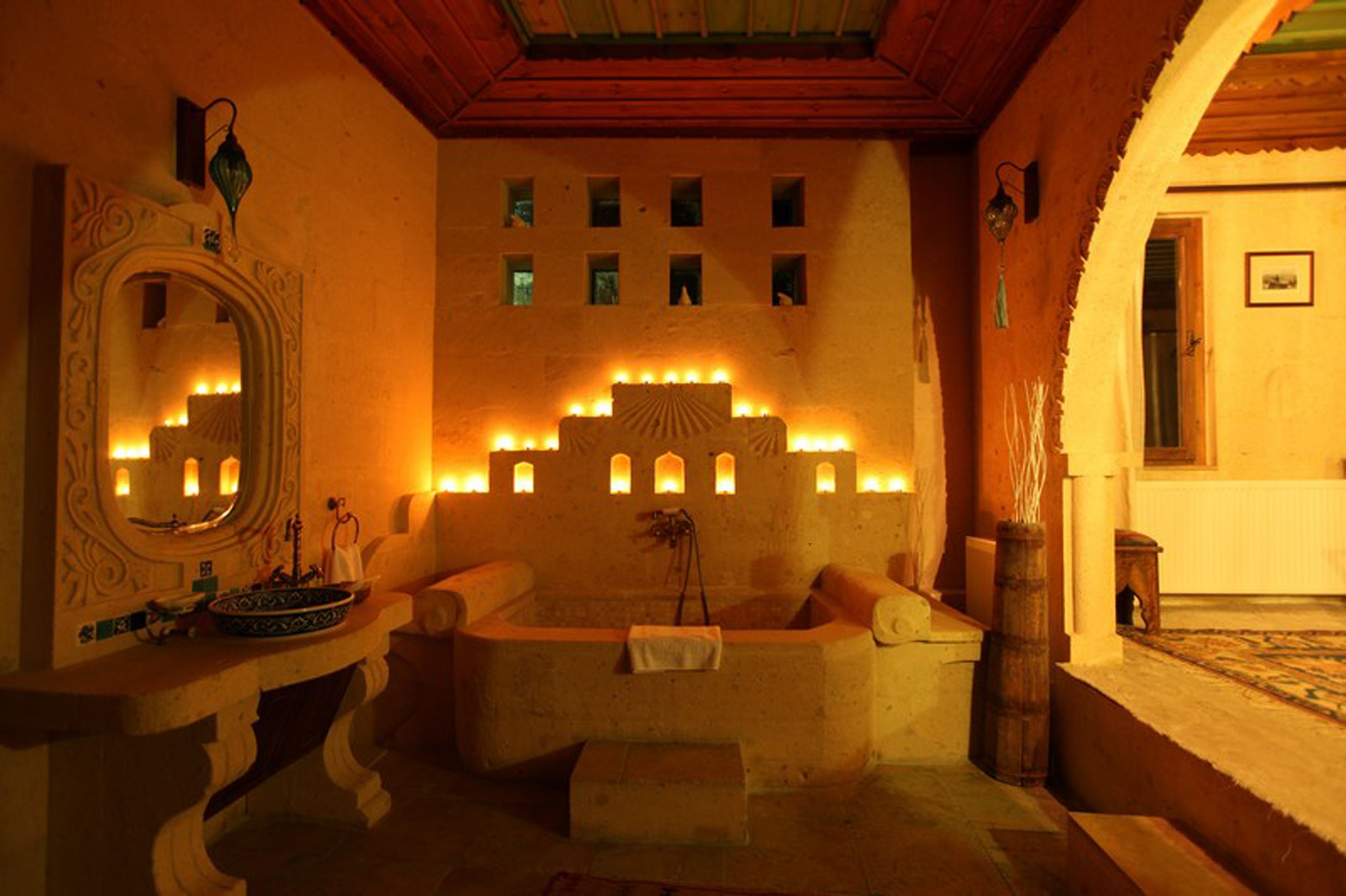 tunc bey honeymoon suite | bathroom | jetted bath, free toiletries, hair dryer, towels