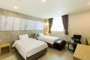 Superior Twin Room | Premium bedding, in-room safe, individually decorated, soundproofing