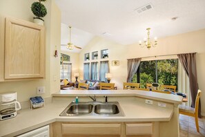 Apartment (4 bedroom Townhouse Emerald Island 27) | Exterior