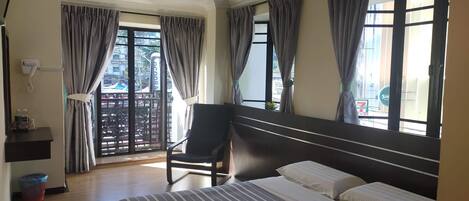 Deluxe Double Room, 1 Queen Bed, Balcony, City View