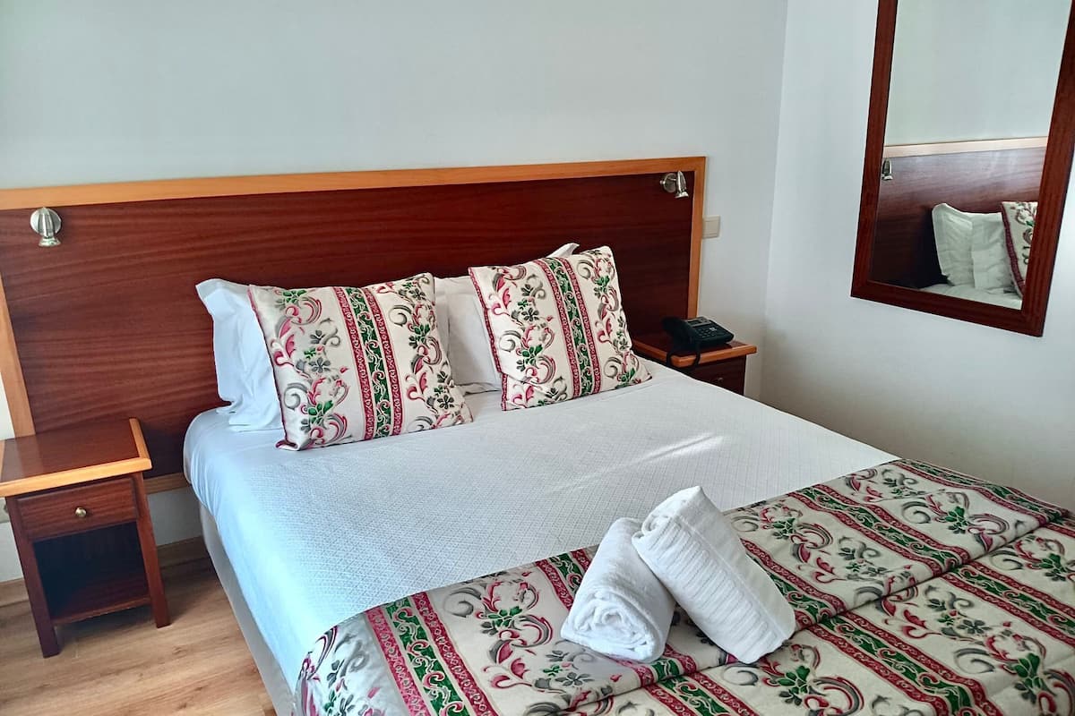 Desk, free cots/infant beds, free WiFi, bed sheets
