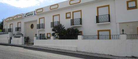 واجهة المنشأة