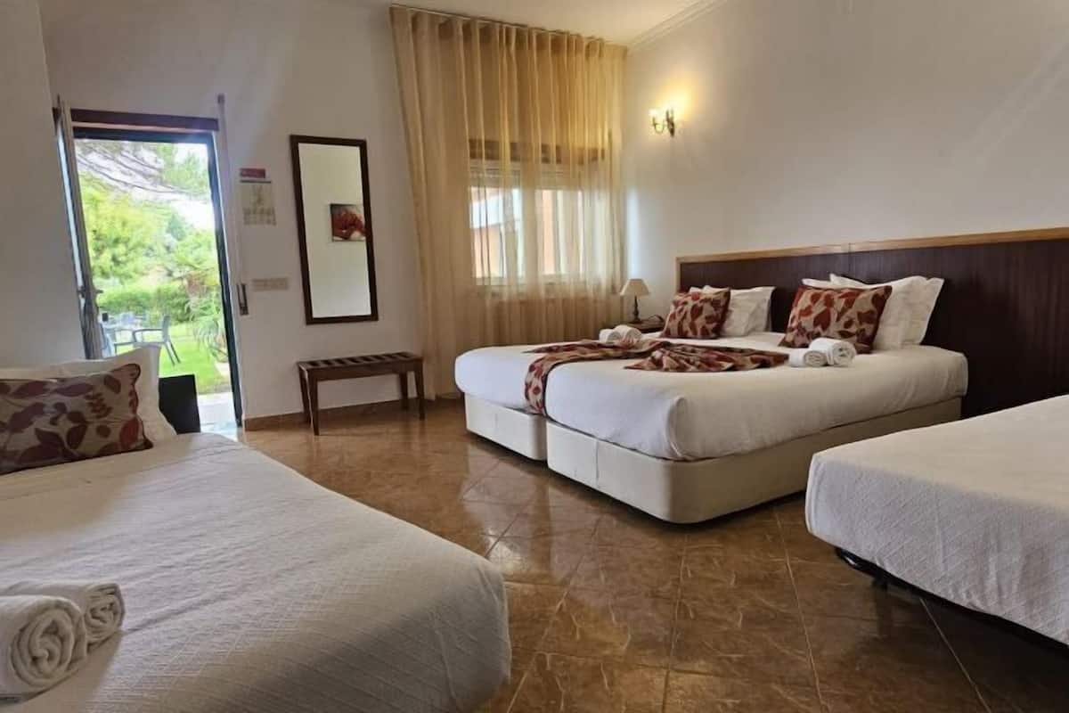 Desk, free cots/infant beds, free WiFi, bed sheets