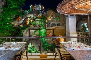 Frühstück, Mittagessen, Abendessen, türkische Küche, Speisen im Freien 