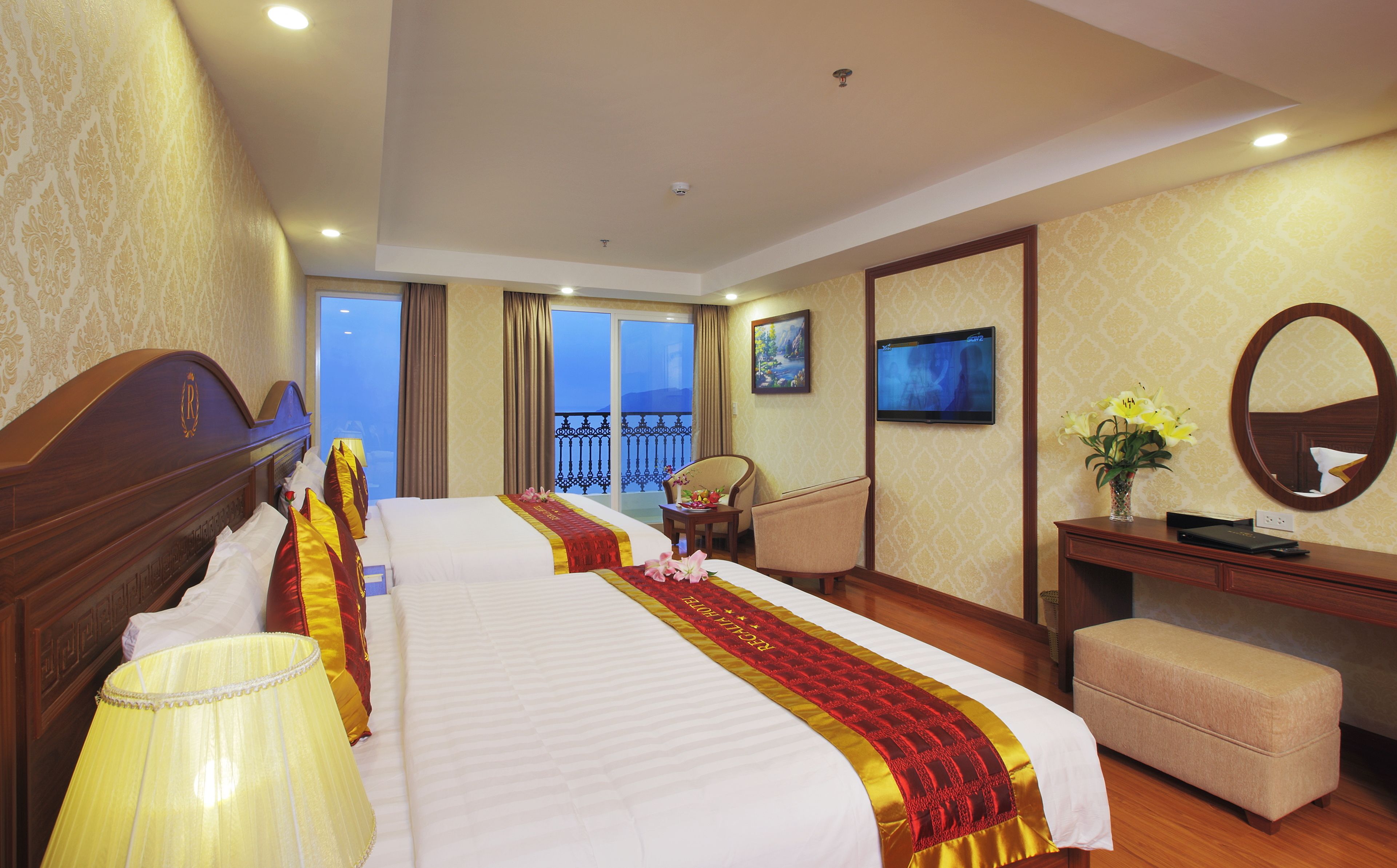 family suite, balcony, sea view | 1 bedroom, minibar, in-room safe, desk