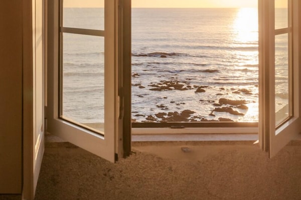 Apartment, 1 Bedroom, Kitchenette, Sea View | Beach/ocean view