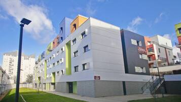 EntrĂ©e de lâhĂ©bergement