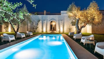 Piscine extérieure