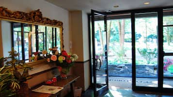 Sala de estar en el lobby