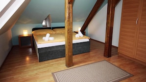 Unclassified image, 2 of 28, button - Jungmann Residence (Prague)