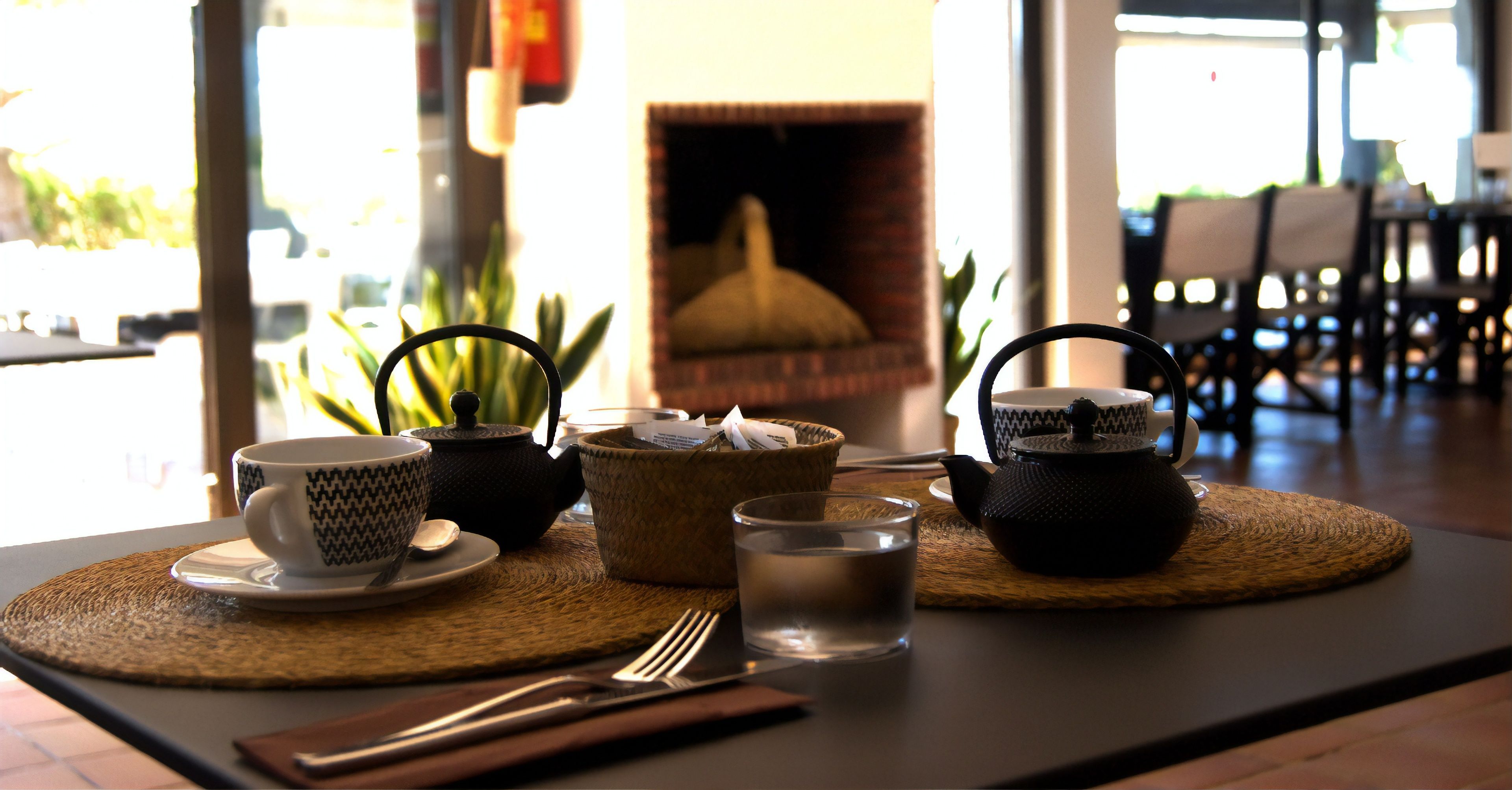 breakfast, lunch, dinner served; mediterranean cuisine