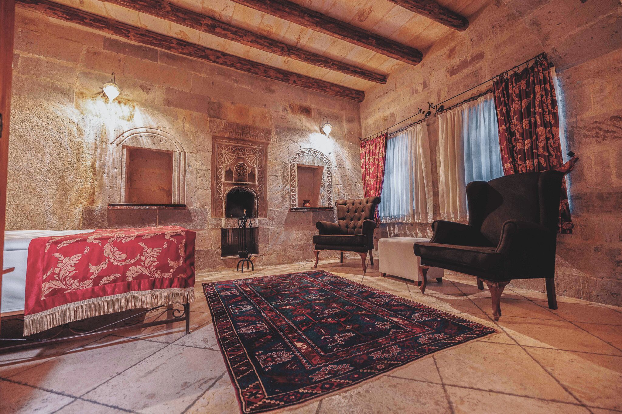 suite cave room | 1 bedroom, premium bedding, minibar, in-room safe