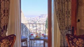 Balloon View Suite | Balcony