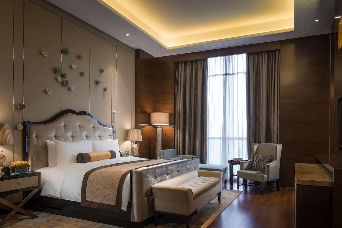 1 bedroom, minibar, in-room safe, desk