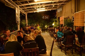 Cafe