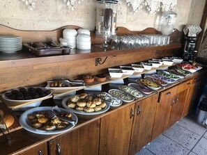 包每日自助早餐