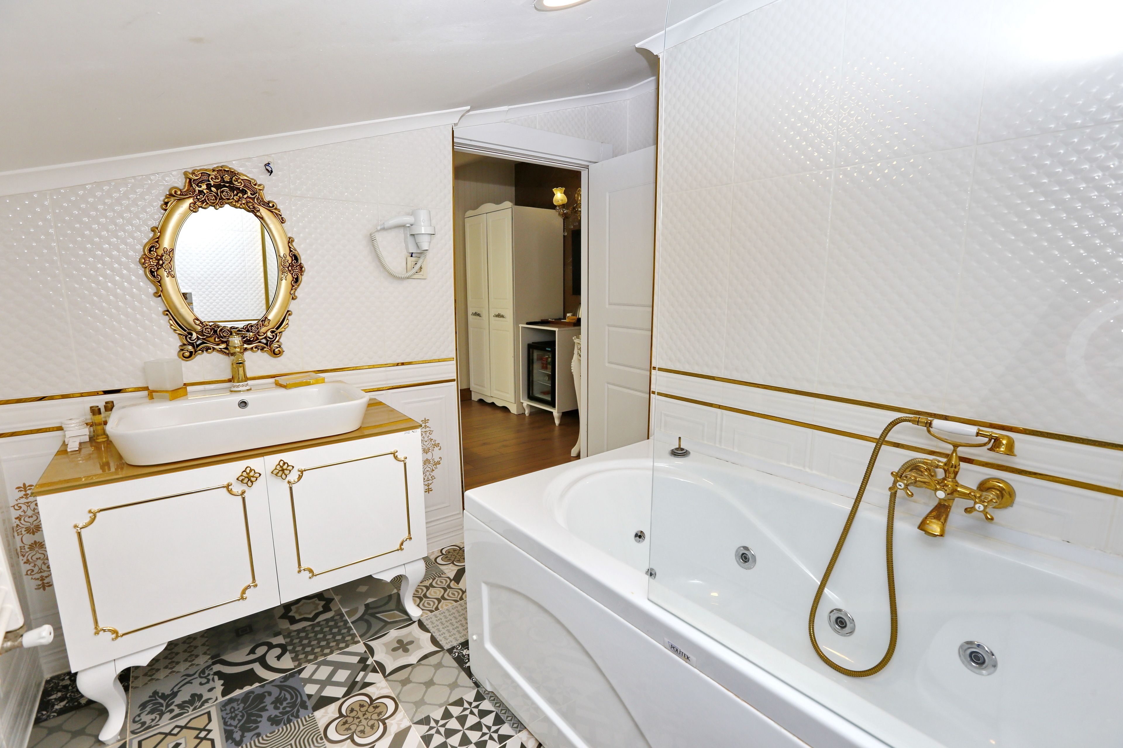 Foto - Diamond Royal Hotel