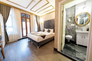 Suite, Balcony | Minibar, in-room safe, desk, laptop workspace - Diamond Royal Hotel (Istanbul)