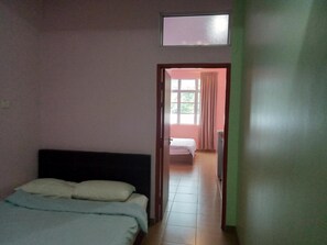 Desk, rollaway beds, free WiFi - Kea Valley Hotel Apartment (Brinchang)