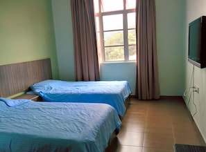 Apartment, 3 Bedrooms | Desk, rollaway beds, free WiFi - Kea Valley Hotel Apartment (Brinchang)