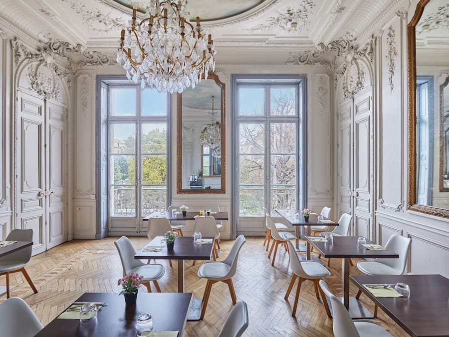 Daily buffet breakfast (EUR 18 per person)