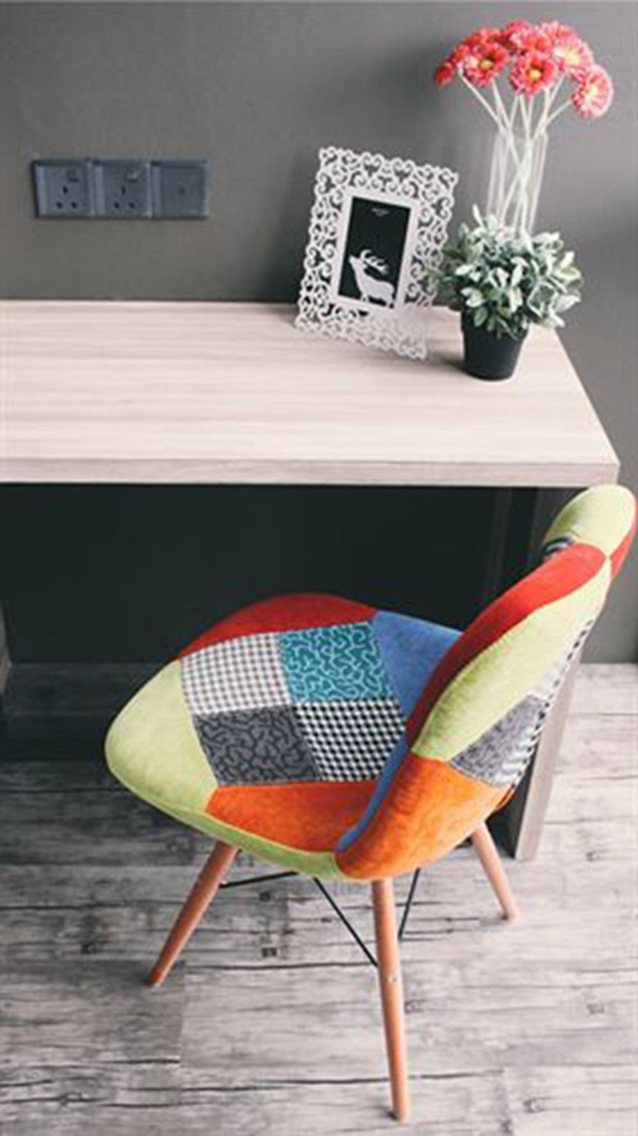 in-room safe, desk, bed sheets