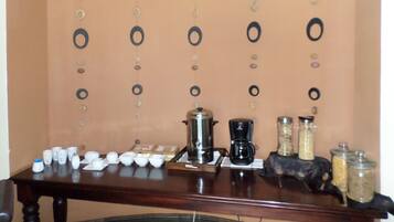 Free daily cooked-to-order breakfast