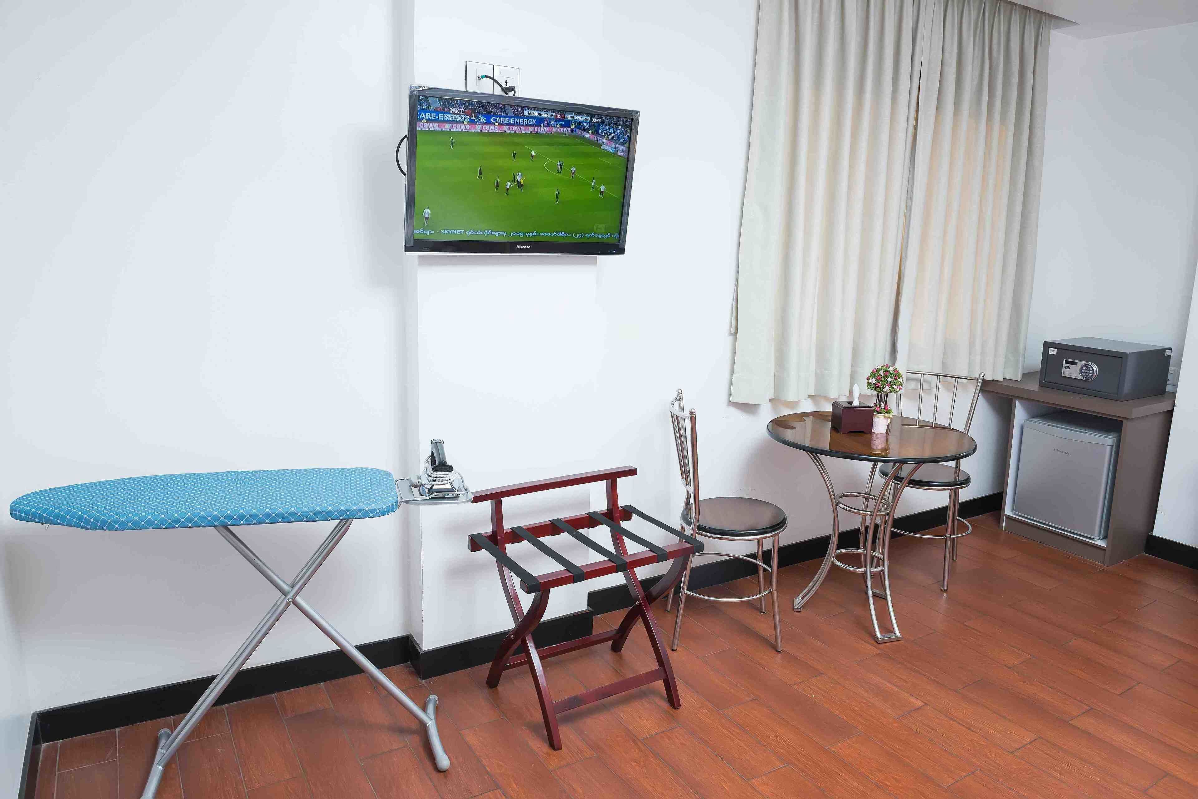 1 bedroom, minibar, in-room safe, desk