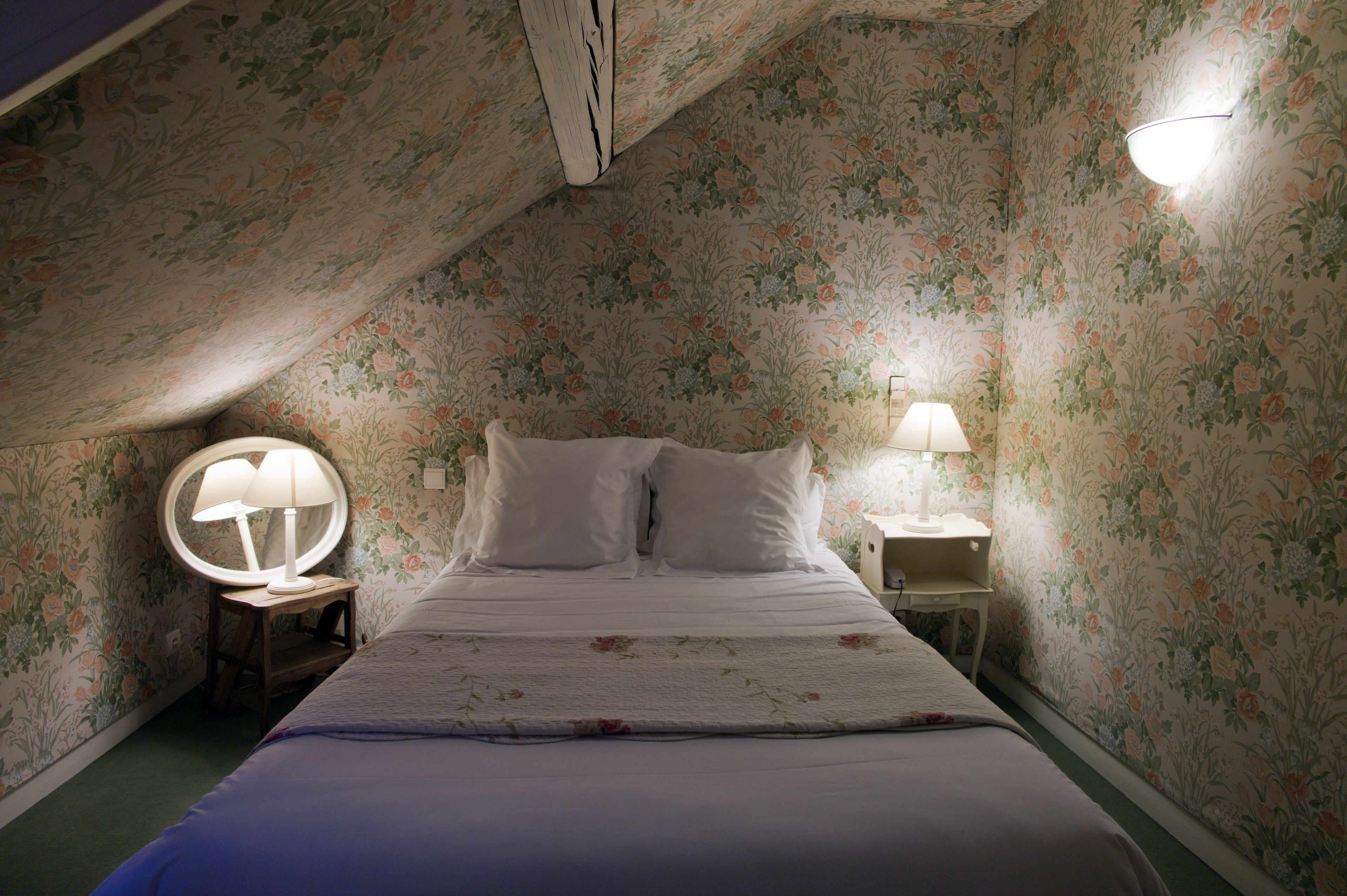 superior single room | view from room