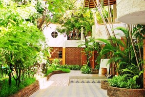 Interior - Hotel Cesar - Restaurante Bruciato (Managua)
