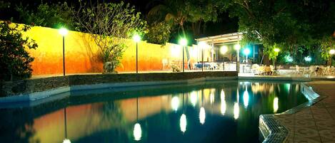 Alberca al aire libre