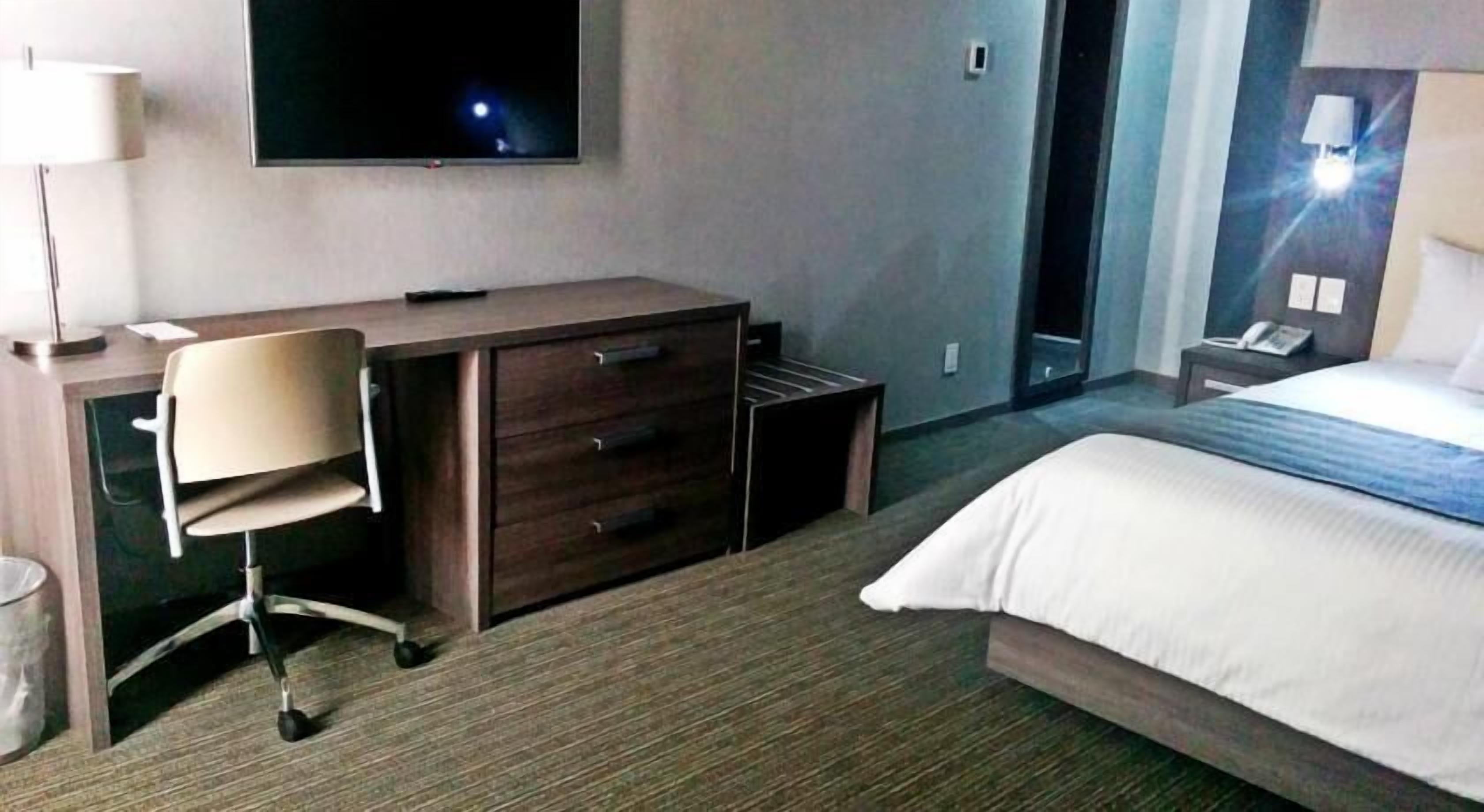 In-room safe, desk, blackout drapes, soundproofing