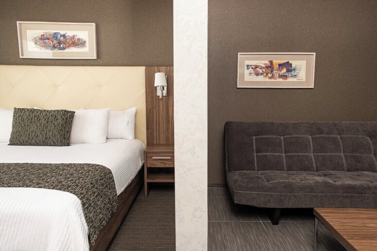 Room, Kitchenette | In-room safe, desk, blackout curtains, soundproofing