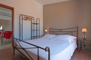 Apartment, 2 Bedrooms, Terrace, Sea View (Stars) | Rollaway beds, free WiFi