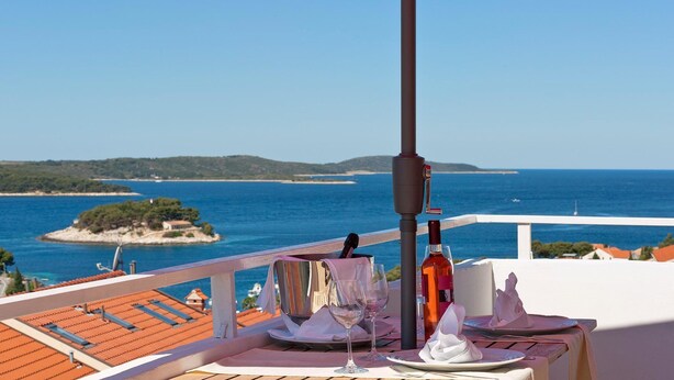Apartment, 2 Bedrooms, Terrace, Sea View (Stars) | Balcony