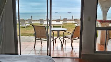 2 habitaciones, decoración personalizada y muebles diferentes