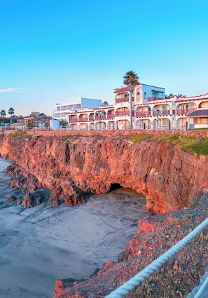 숙박 시설 정면