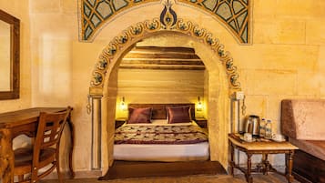 Deluxe Suite | Premium bedding, Select Comfort beds, individually decorated, desk